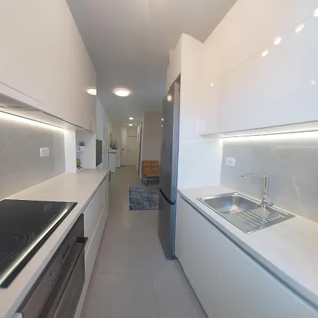 Unique - Garden With Private Heated Massage Pool Only For Appartement Trogir