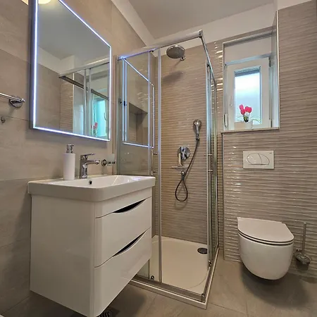 Appartamento Unique - Garden With Private Heated Massage Pool Only For