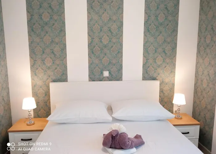 Unique - Garden With Private Heated Massage Pool Only For Διαμέρισμα Τρογκίρ