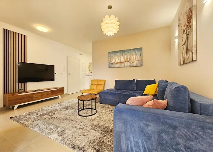 Apartment Unique - Garden With Private Heated Massage Pool Only For Trogir