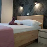 Unique - Garden With Private Heated Massage Pool Only For