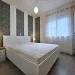 Unique - Garden With Private Heated Massage Pool Only For * Trogir