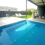 Unique - Garden With Private Heated Massage Pool Only For